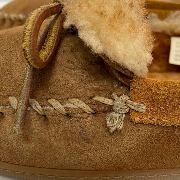 L.L Bean Men’s Wicked Good Leather Sheep Wool Lined Moccasin Slippers - Picture 4 of 15